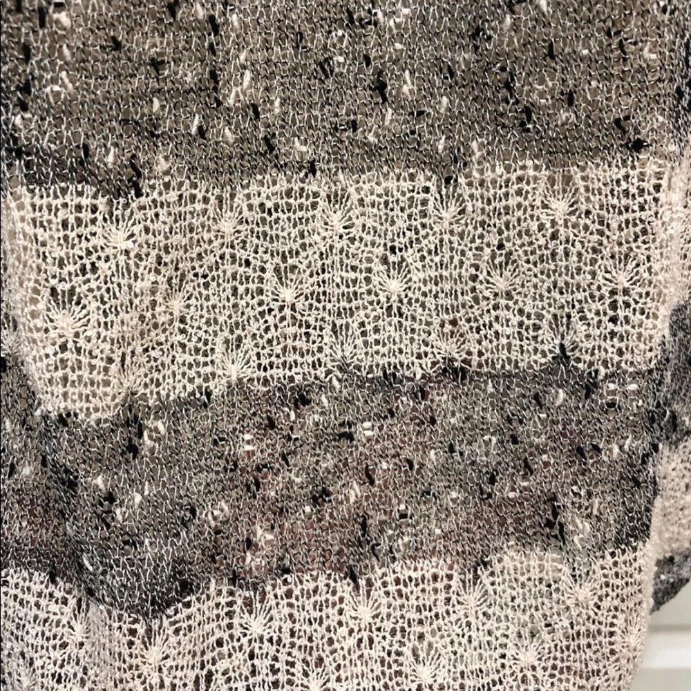 BCBG Top - Picture 3 of 3